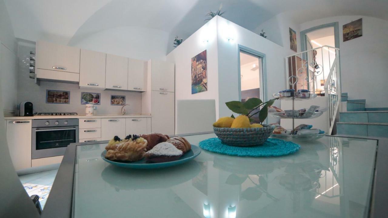 La Mostra Boutique Apartment Maiori Bagian luar foto